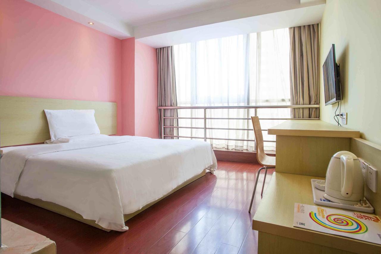 7Days Inn Wuhan Airport Panlong City Экстерьер фото
